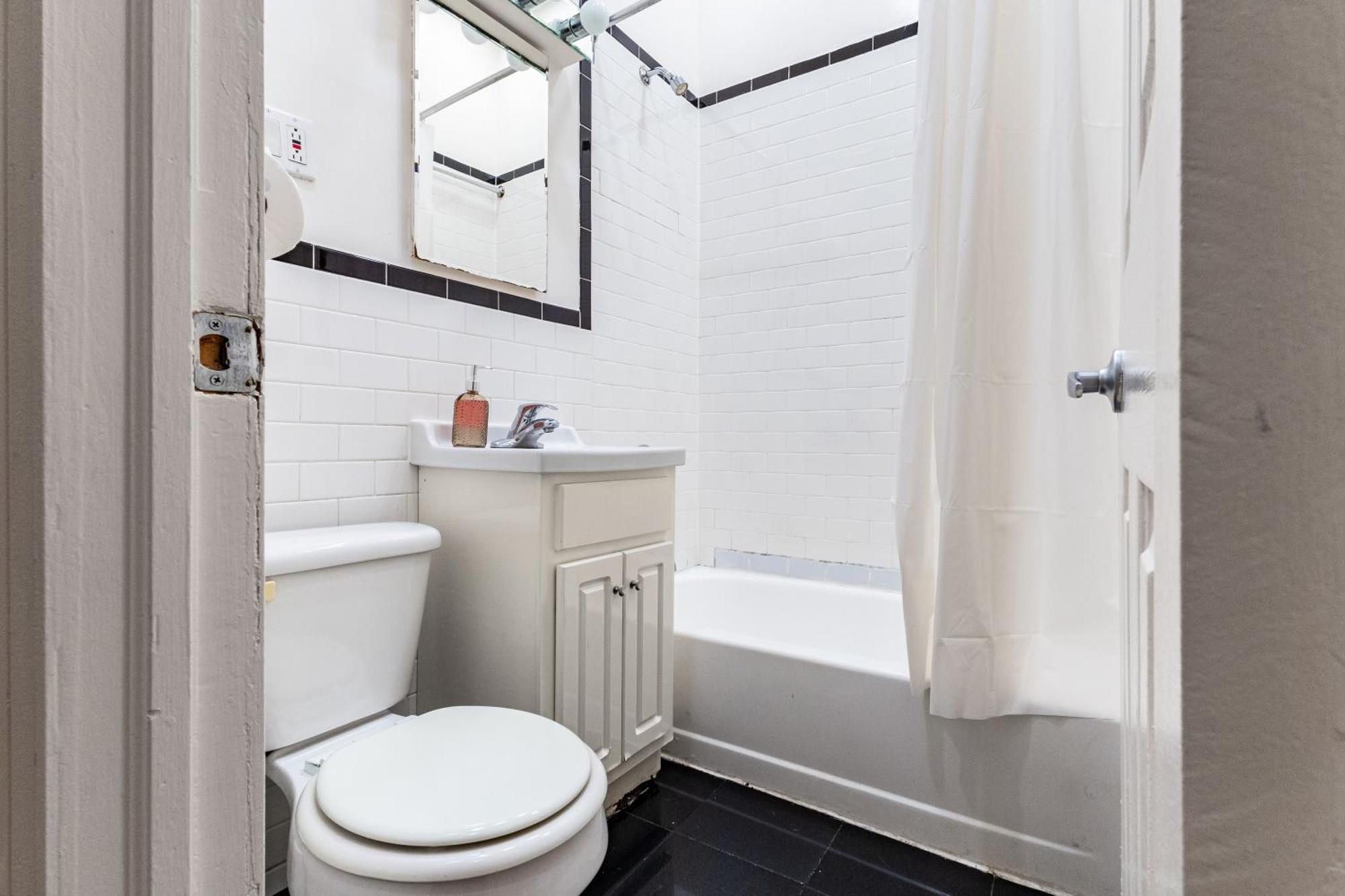 Apartment 3 Bd Upscale Unit In Manhattan Valley